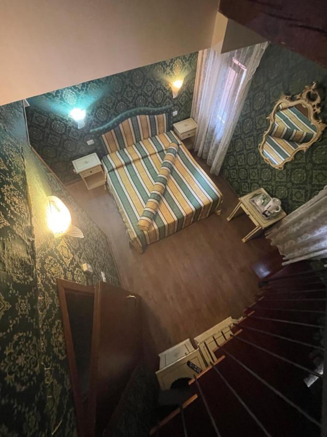 Hotel Residenza La Campana Venezia Esterno foto