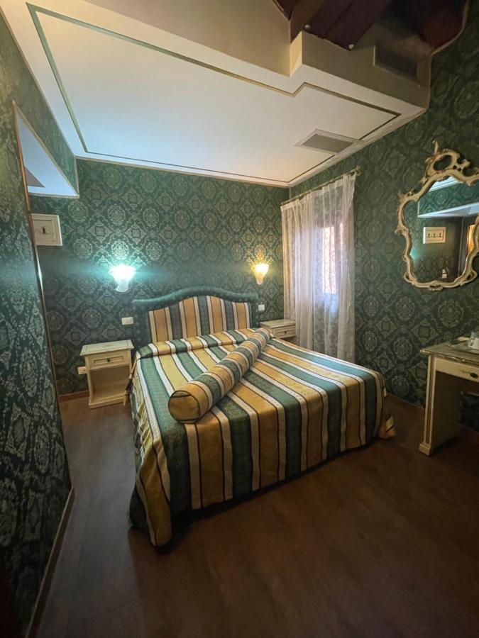 Hotel Residenza La Campana Venezia Esterno foto