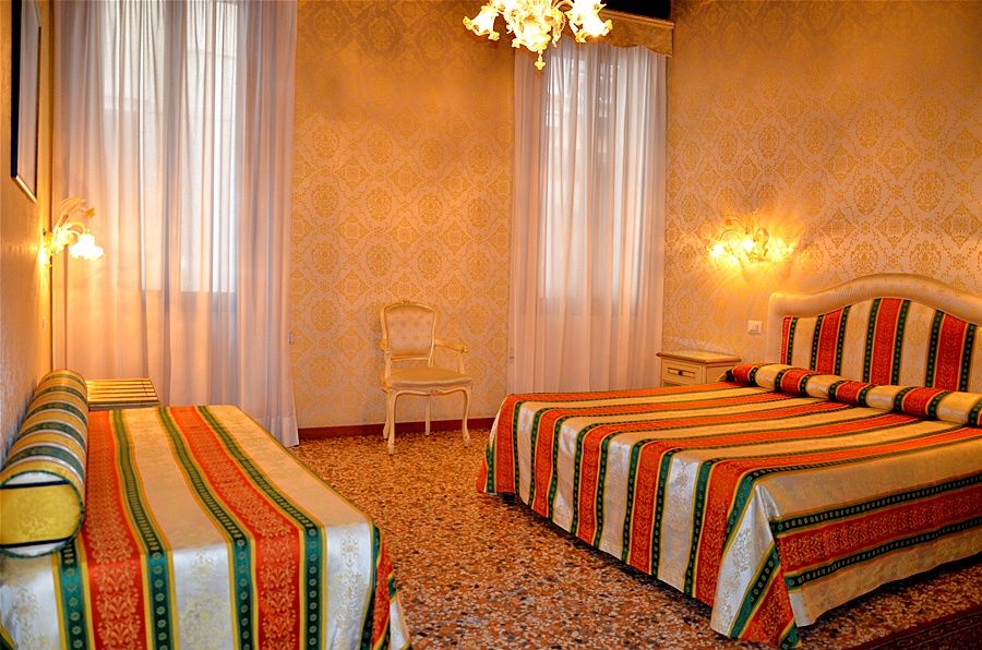 Hotel Residenza La Campana Venezia Esterno foto