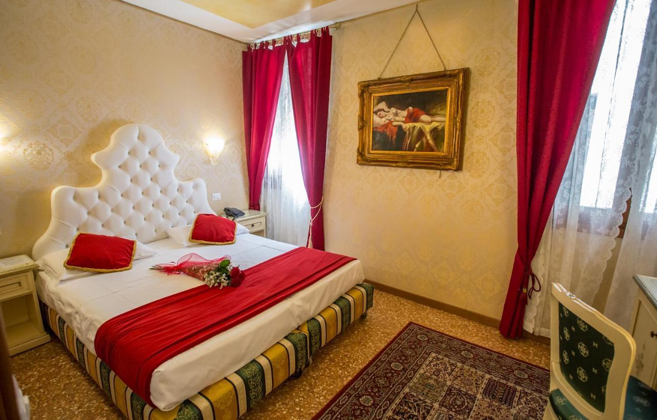 Hotel Residenza La Campana Venezia Esterno foto